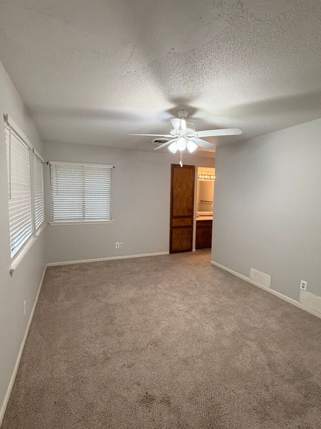 Photo - Spacious 2/2 rental home