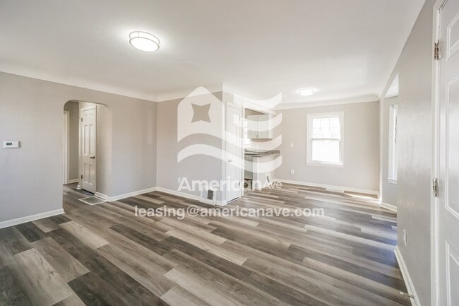 4402 Asbury Dr