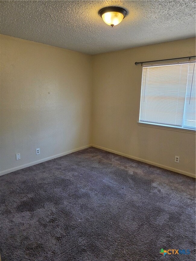 900 Ticonderoga Dr