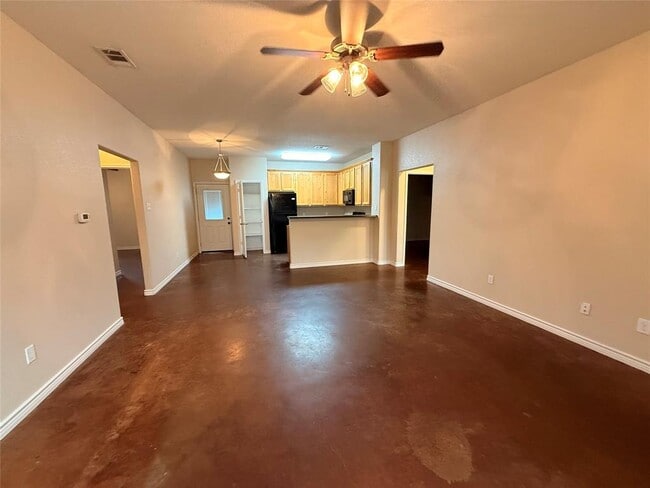 Photo - 121 Flat Creek Dr