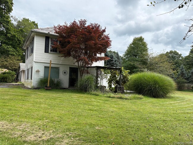Building Photo - 131 Conklin Rd