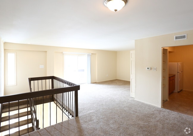 Photo - Summit Place Apartments