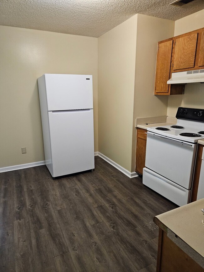 Photo - 813 Ash St Ext Unit B