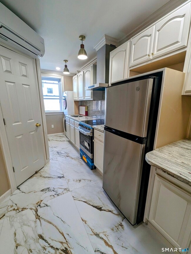 Photo - 209 Main St Unit 3D