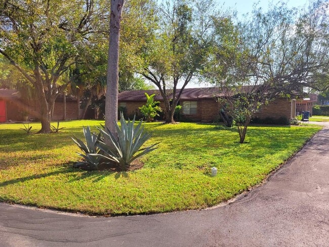 Photo - 43A N Coria St