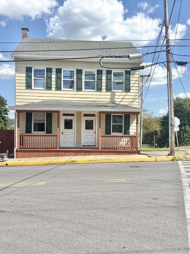 Building Photo - 102 N Baltimore St Rental