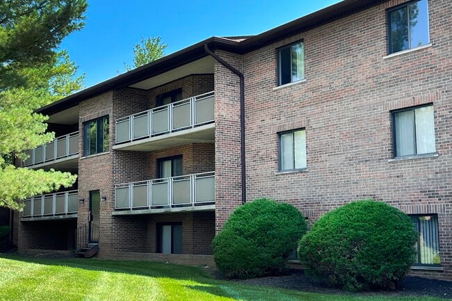 Photo - Colonial Village