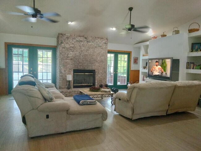 Photo - 17251 35th Pl N