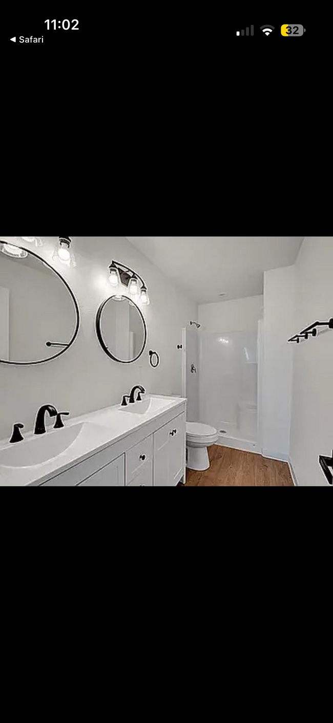 Photo - 701 E Clarion Dr