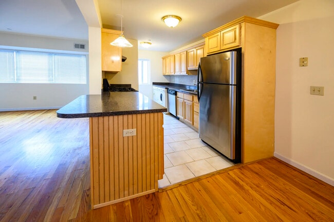 Rutgers Court Apartments