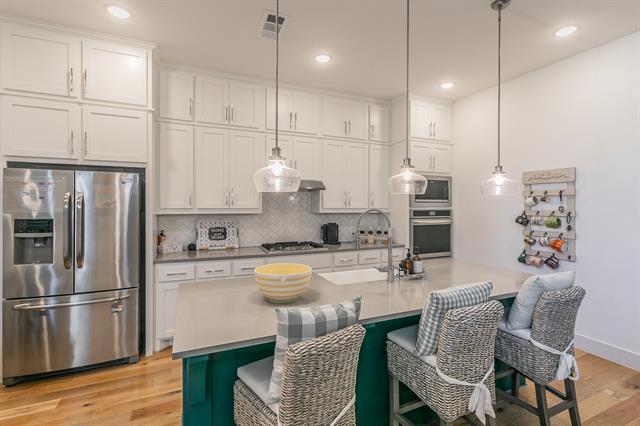 Photo - 2425 Longspur Dr