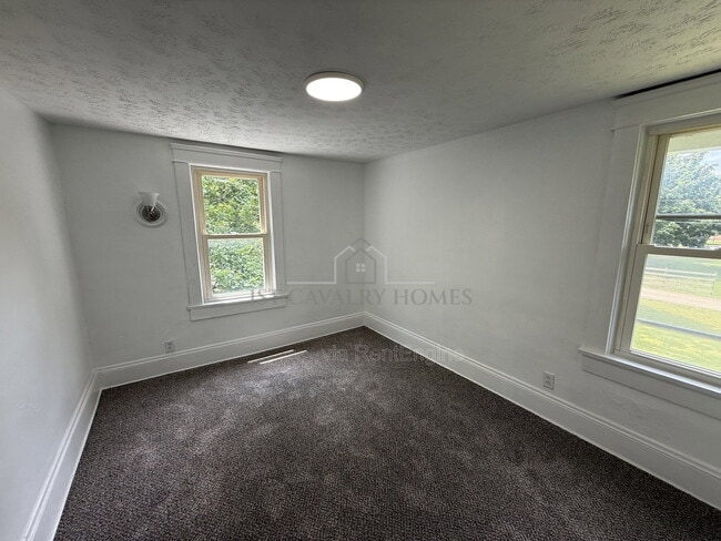Photo - 257 Arch St