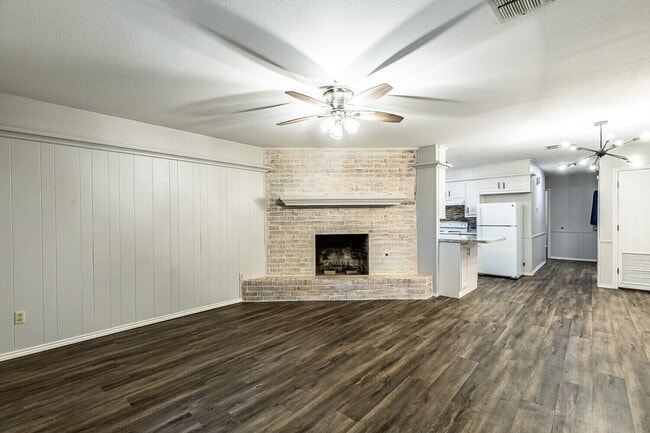 Photo - 7005 Geneva Ave