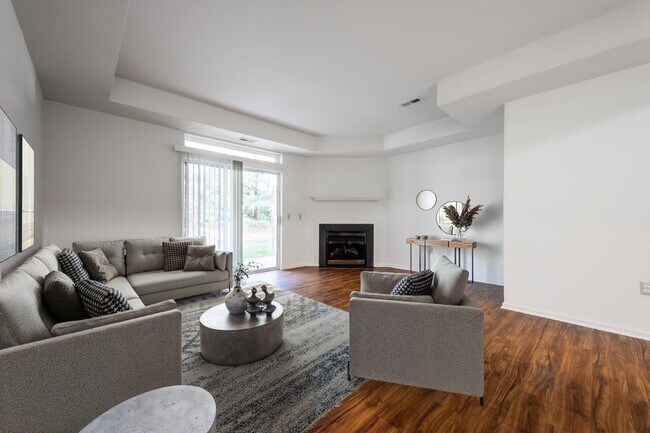 Fox Ridge and Lakeview Park Apartments