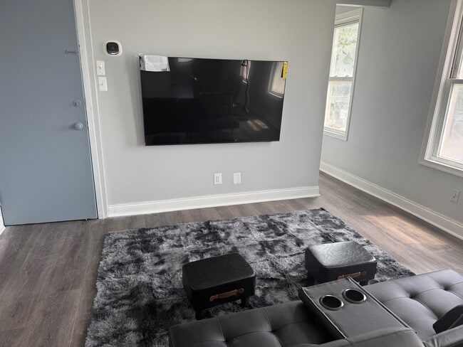 Photo - 2800 Huntingdon Ave Unit A