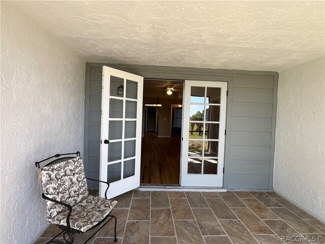 Photo - 790 E Gilchrist Ct