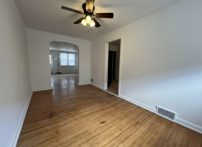 Photo - 2214 Bond Ave