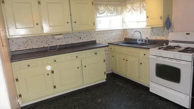 Photo - 3330 Fortune Ave