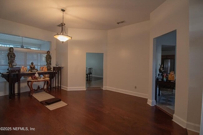 Photo - 8146 Leafcrest Dr