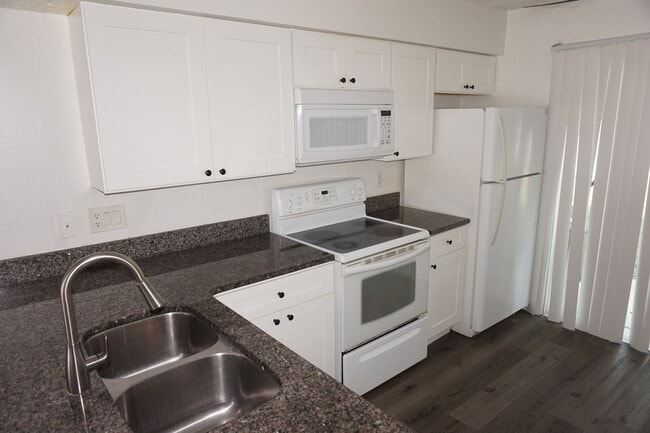 Photo - Awesome Location 1/1 on Curry Ford Ready for Move In