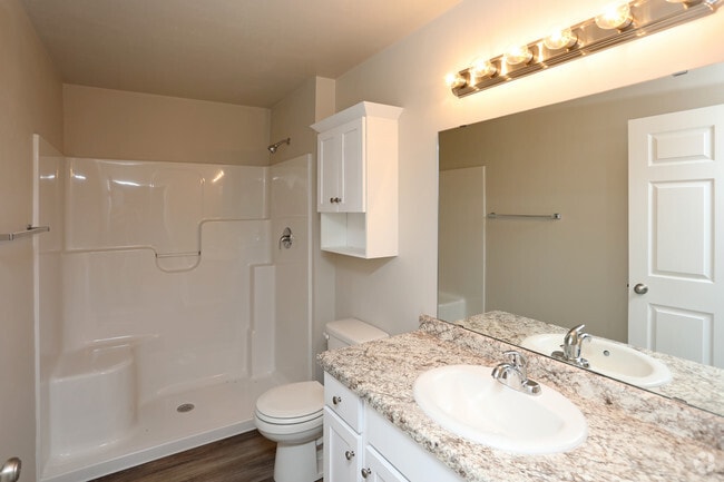 2BR, 2BA - 1,095 SF