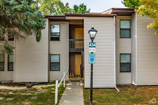 Knob Pines Apartments