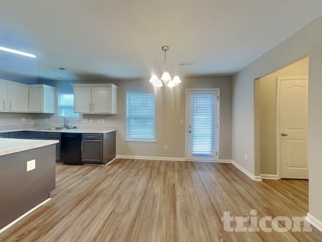 Photo - 1524 Hamilton Hills Dr