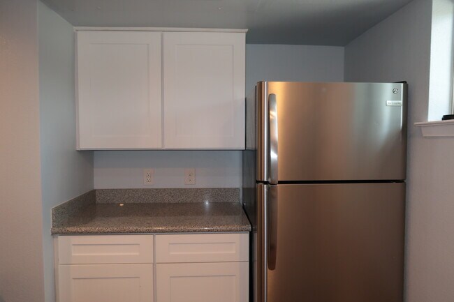 Photo - 425 S Oak St Unit 207