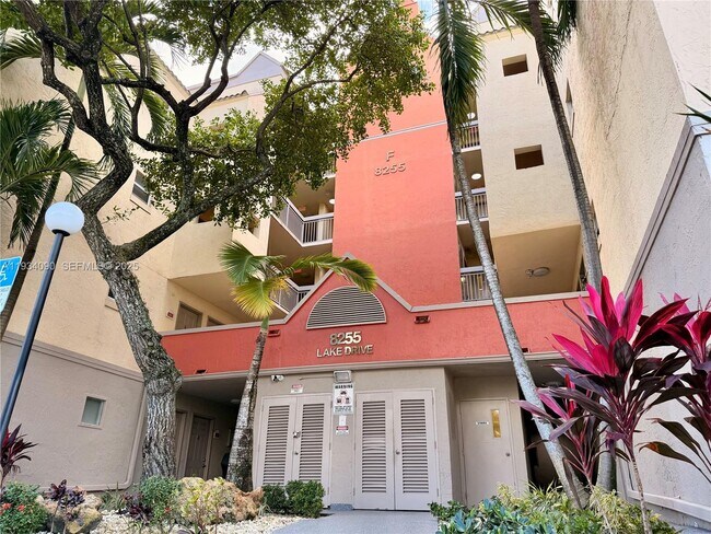 Building Photo - 8255 Lake Dr Unit 506