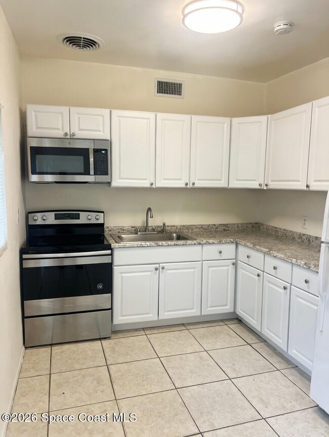 Photo - 1410 Smith Dr