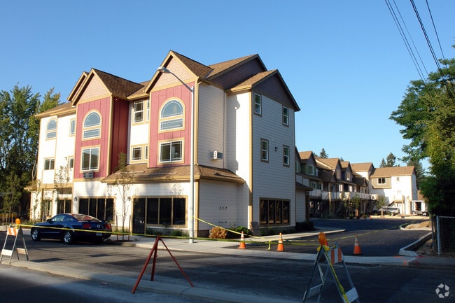 Photo - Elaine Station Apartments