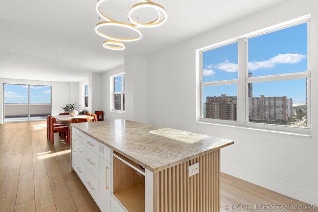 Photo - 1865 S Ocean Dr Unit 21c