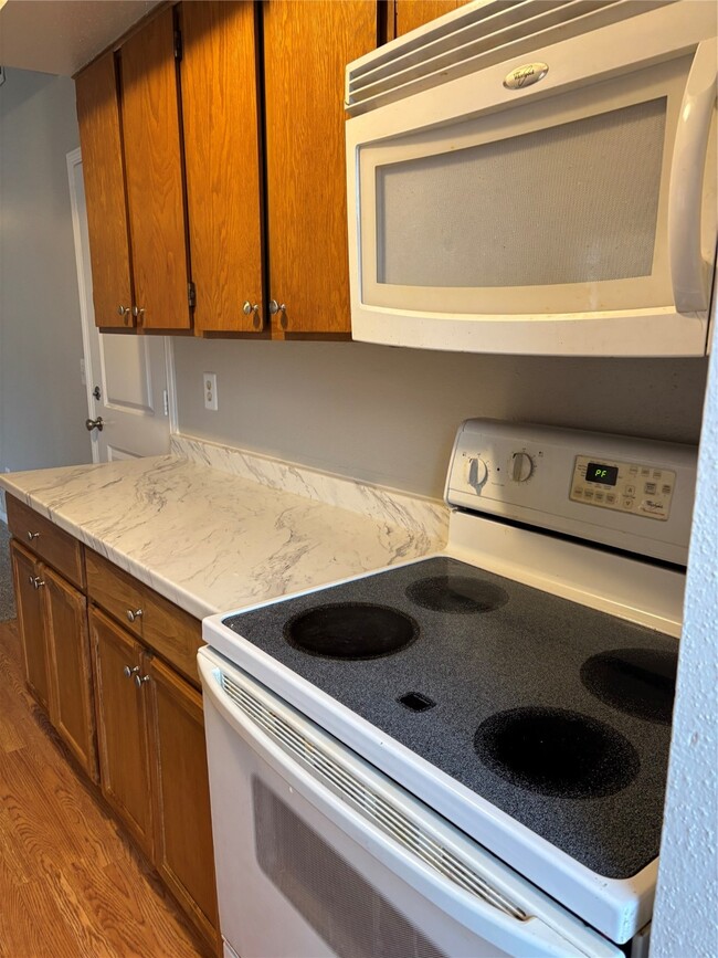 Photo - 7806 Gatehouse Dr