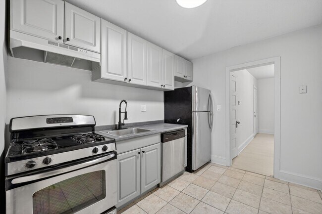 Photo - 1239 Penn St NE Unit 1239 Penn St NE  C