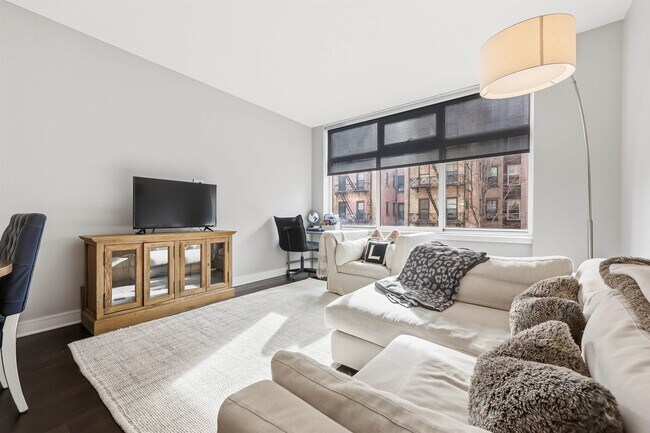 Photo - 1450 Washington St Unit 215