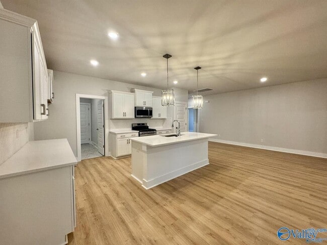 Photo - 109 Clift Farm Dr
