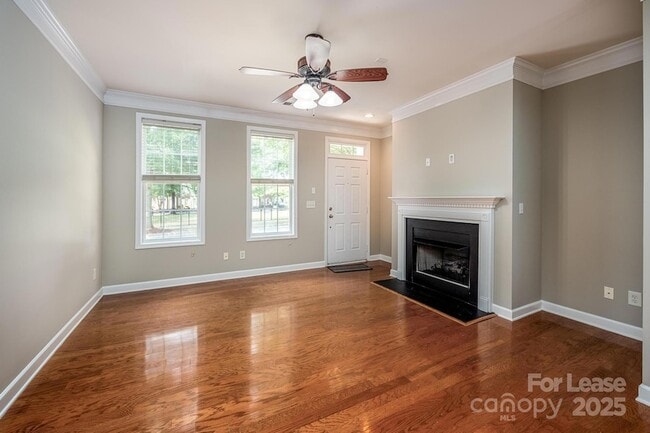 Photo - 103 Quarter Ln