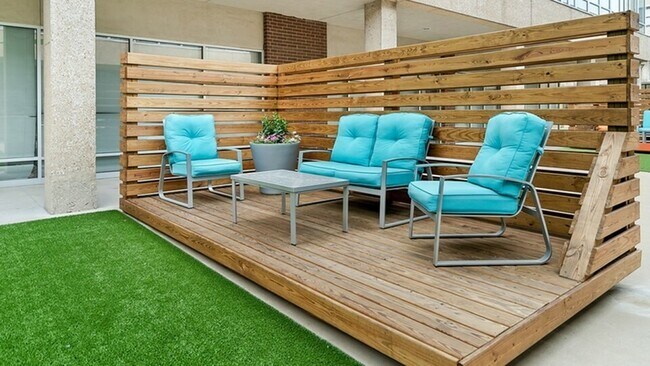 El Icono Apartamentos - Gateway on Grand