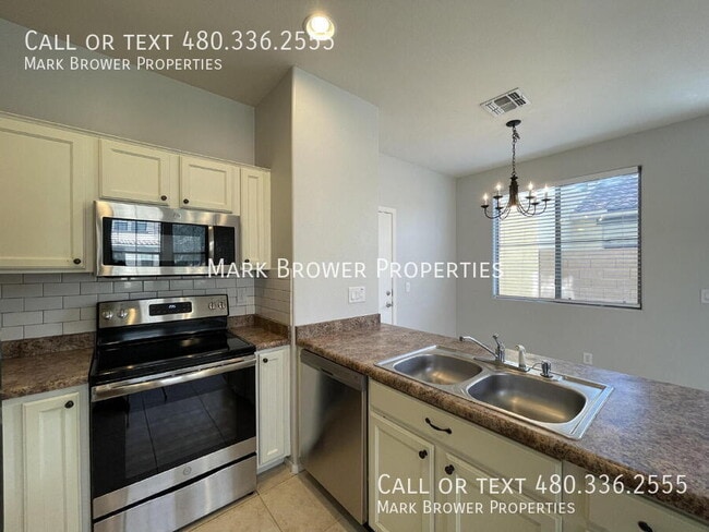 Photo - 451 S Hawes Rd