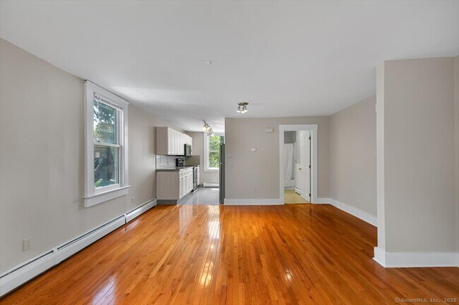 Photo - 500 Chapel St