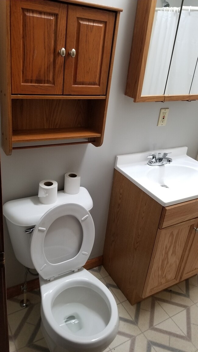 Photo - 121 S Front St