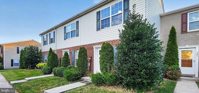 Photo - 483 Arwell Ct