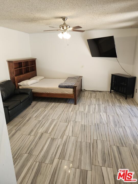 15723 E Ave Q7