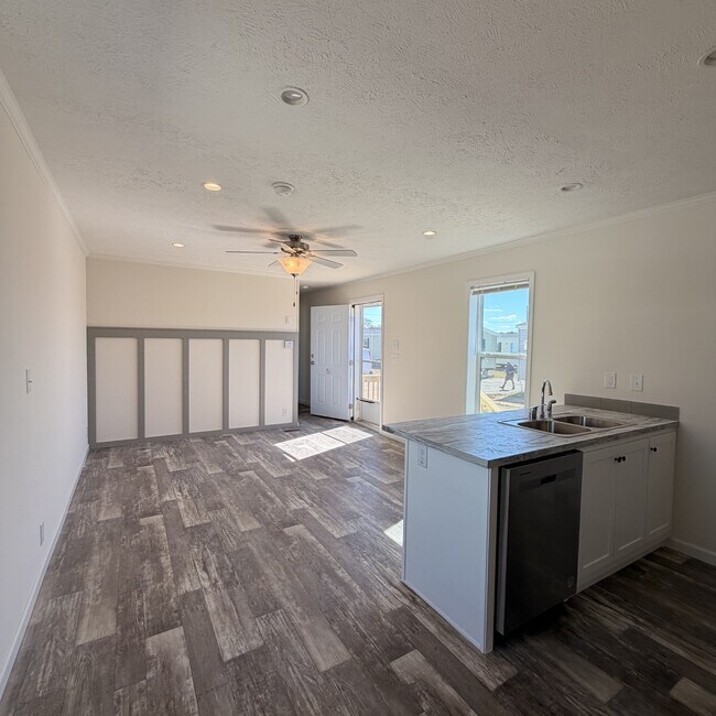 Photo - 251 Old Country Rd