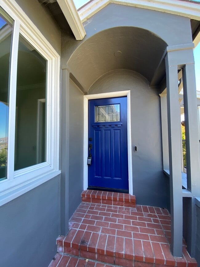 Building Photo - 161 El Bonito Way Rental