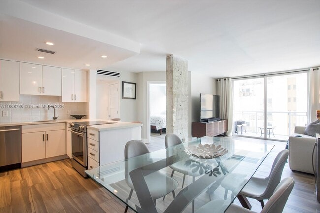 Photo - 1345 Lincoln Rd Unidad 605