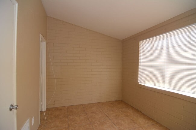 Photo - Charming 2 Bedroom 1 Bath Home! Central Tucson Location!