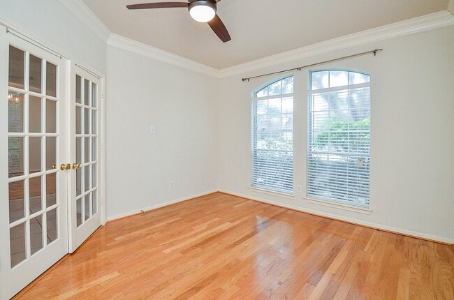 Photo - 9403 Sundance Dr