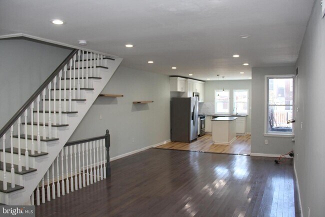 Photo - 5063 Whitaker Ave