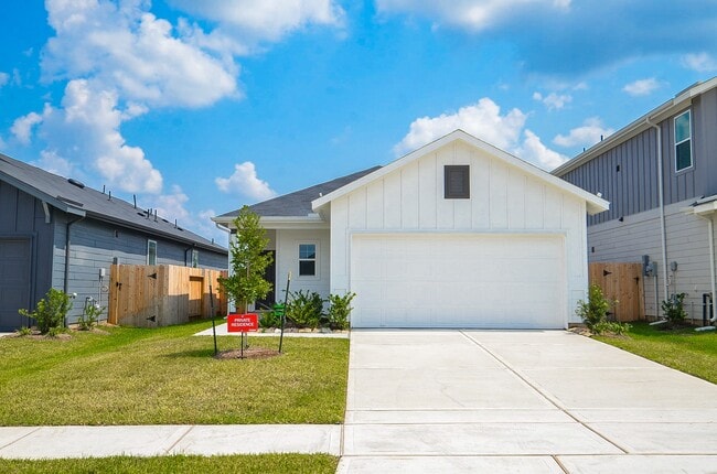 Building Photo - 23014 Deanston Dr